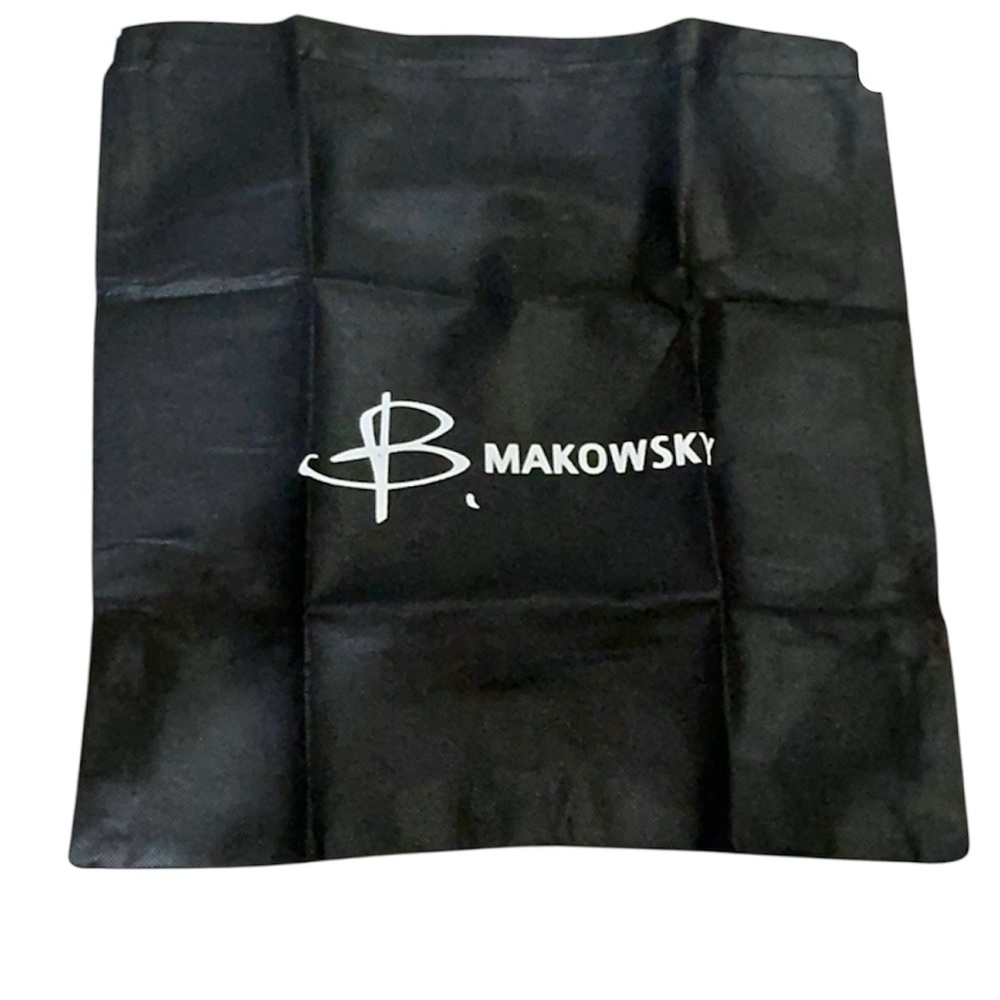 B. Makowsky Black Dust Bag